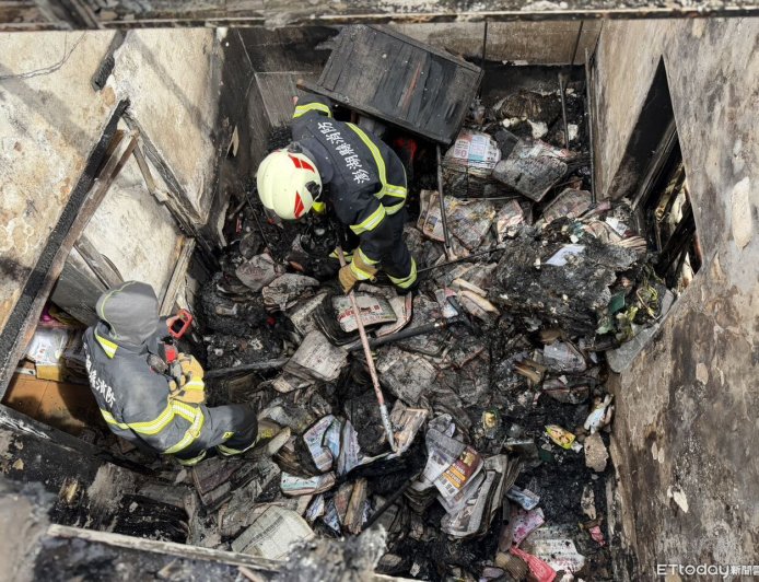 燒雜草引燃到屋內！澎湖西嶼民宅竄火　屋頂燒穿慘況曝光