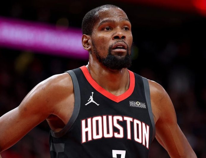 Rockets' Kevin Durant unleashes expletive-filled tirade at heckling fan in hot-mic moment