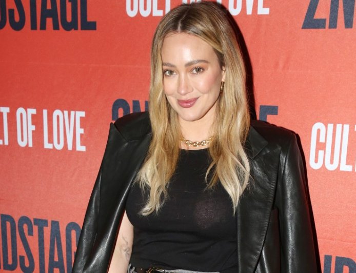 Hilary Duff’s Comfy Barn Jacket Is the Transitional Layer We're Recreating ASAP