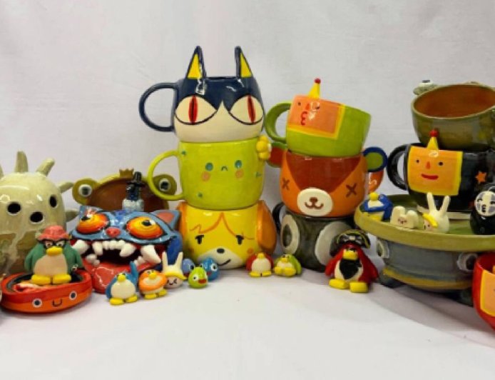 From mugs to little trinkets, MadebyLottie is making my inner magpie sing with their ceramic gaming creations