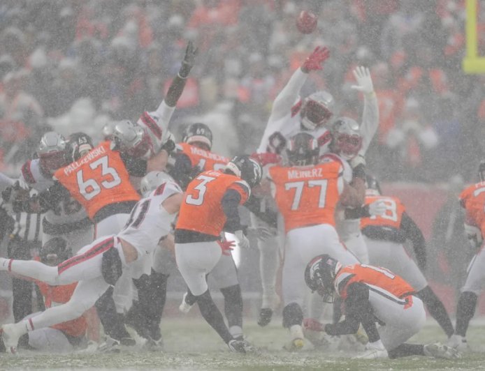 Broncos kicker Wil Lutz claims offense may have lined up at wrong yard line on missed 45-yard FG