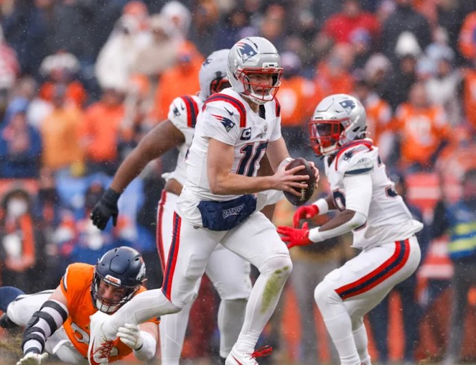 Drake Maye didn't tell offensive line he was keeping ball on victory-clinching run