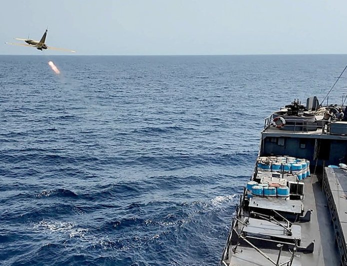 Iranian drone swarms pose 'credible threat' to USS Abraham Lincoln carrier group, defense expert says