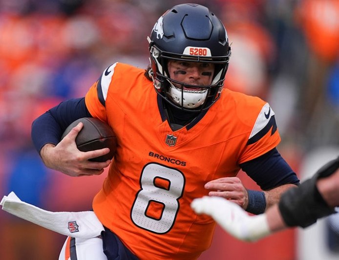 Broncos' Jarrett Stidham impresses with TD drive early in AFC title game but makes costly mistake