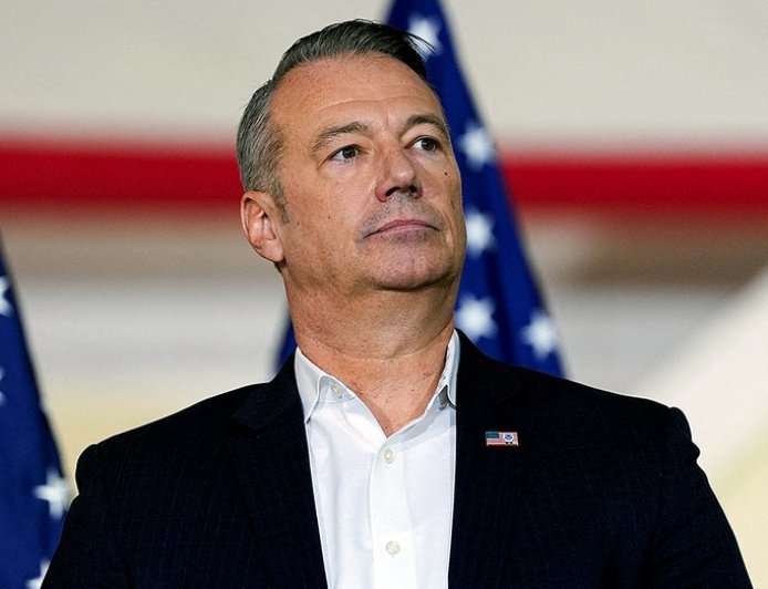 Federal judge threatening ICE director with contempt donated to group helping illegal immigrants