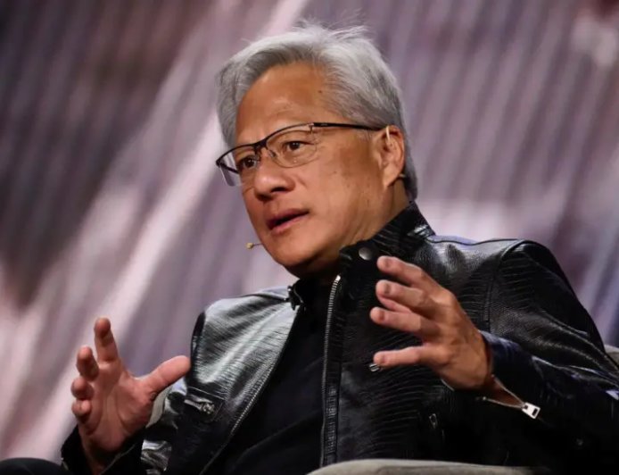 执掌英伟达30余年 黄仁勋缺乏明显接班人引发“关键人风险”