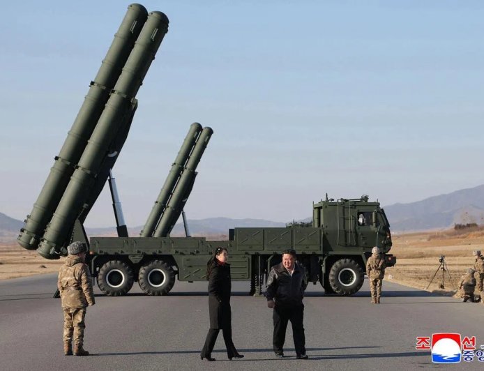 朝鲜导弹总局27日试射升级版大口径火箭炮