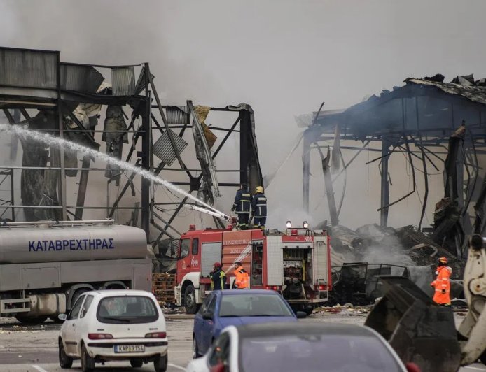 希腊饼干厂发生火灾 造成五名工人死亡