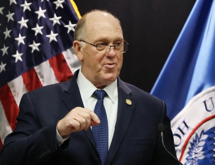 美边境主管：特朗普承认移民执法须改进