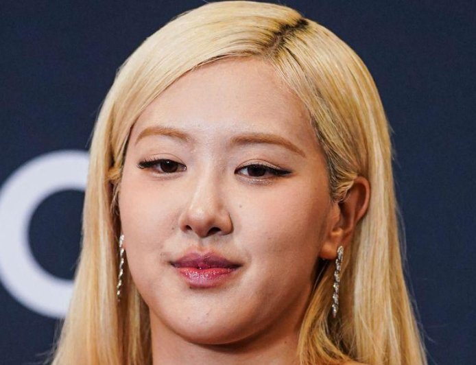 Blackpink’s Rosé Says She Wore A Wig And Dressed Like A Grandma To Visit Her ‘Toxic’ Ex