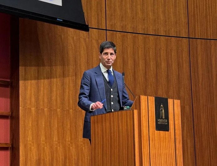 快讯：特朗普宣布下任美联储主席人选