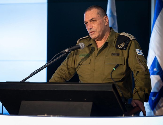 以美军方高层密集会谈，讨论对伊朗打击行动