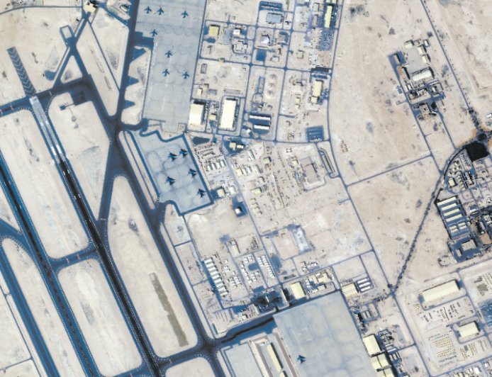 卫星影像显示 美明显加大伊朗周边军力调动