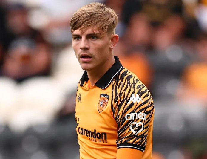 Ex-Man Utd defender Williams departs Hull