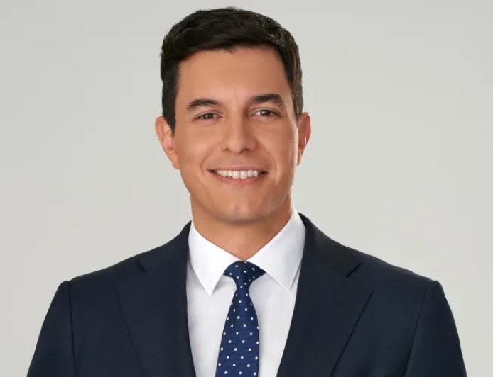 Tom Llamas Will Tackle Trump Interview Slated to Appear in Super Bowl Pre-Game for NBC News