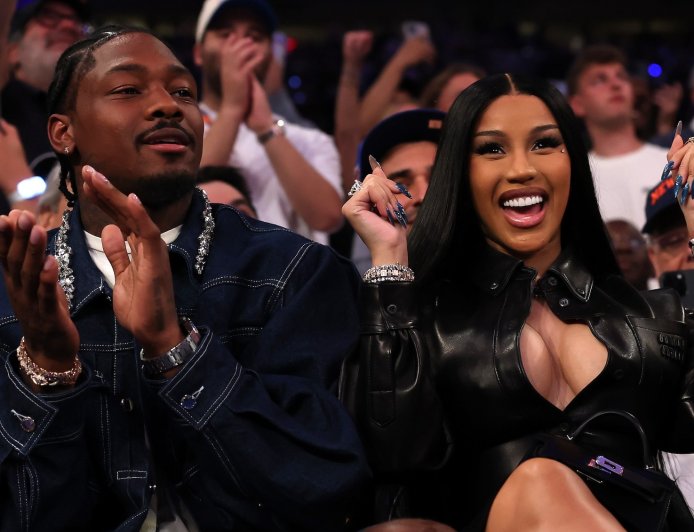 Patriots’ Stefon Diggs Won’t Rule Out Proposing to Cardi B After Super Bowl