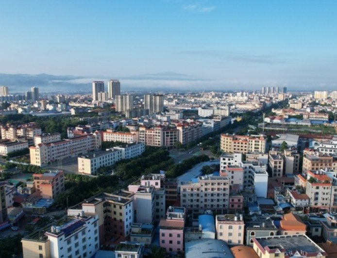 地方新闻精选 | 瑞丽辟谣“疫情再次暴发封城” 甘青两地420余人救出5名失联驴友