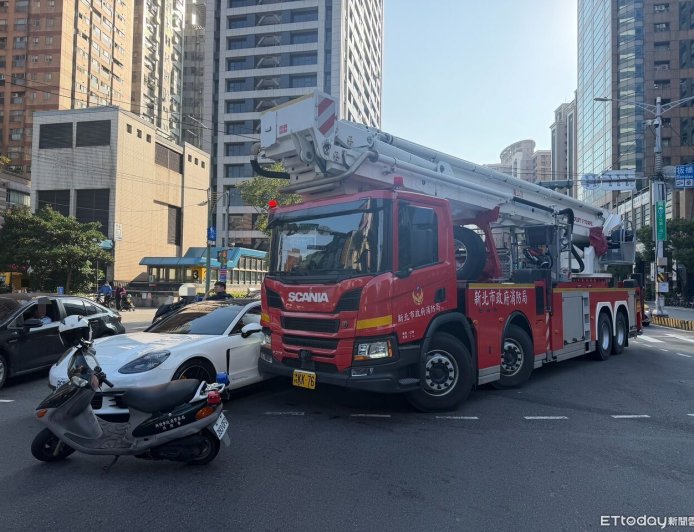 快訊／超貴車禍畫面曝！6000萬雲梯車擦撞保時捷...女駕駛不罰