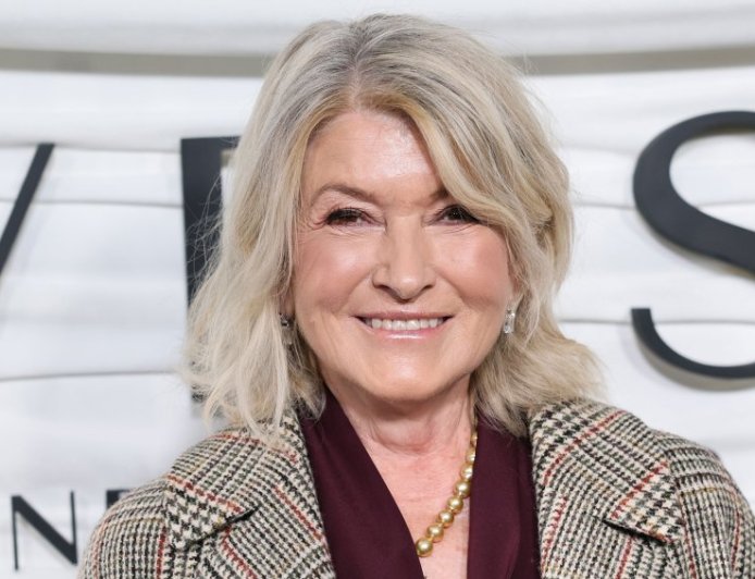 Recreate Martha Stewart's Soft Smokey Eye With This $24 Gel Eyeliner