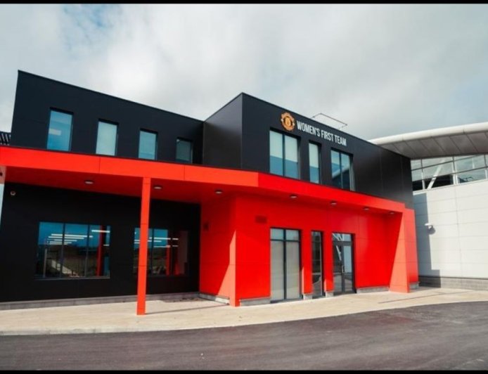 MEN: Man United star to miss ‘up to three weeks’ of action after sustaining ‘nightmare’ training injury