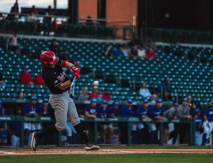 Husker Baseball Throttles Grand Canyon 9-1
