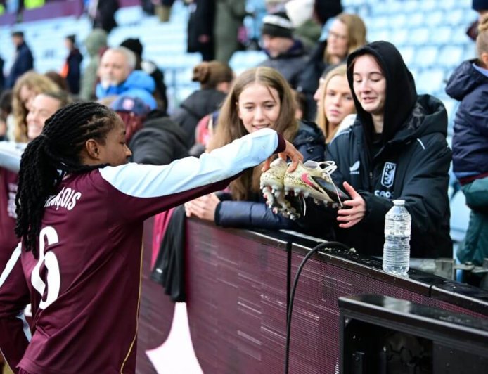 Women’s football clubs must go beyond ‘family friendly’ – ‘Figuring out our identity is crucial’