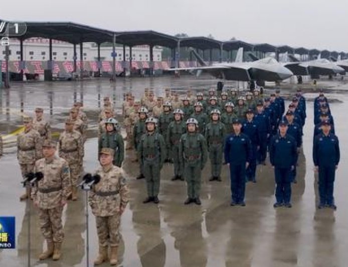 俄罗斯数年积攒只得15架半残苏-57，中国挥挥手就是18架歼-20A？