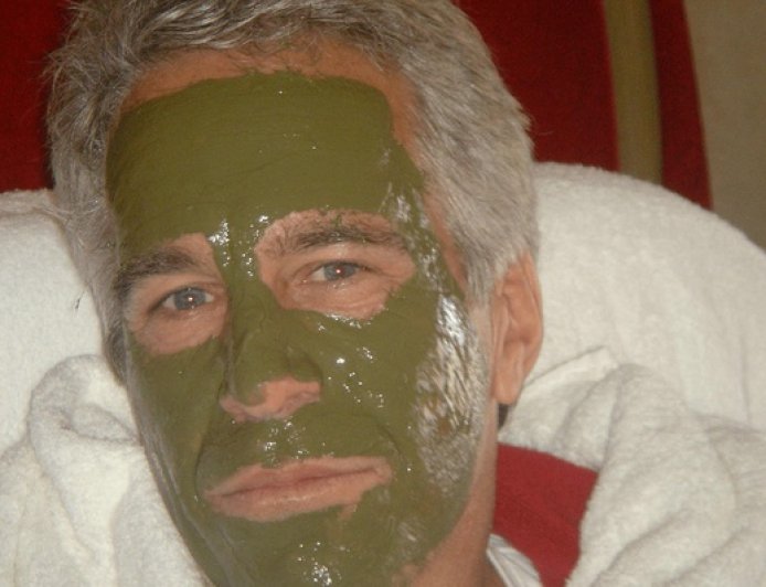 目击法医：爱泼斯坦更可能是被勒死的