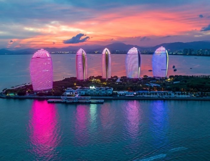 地方新闻精选 | 三亚通报游客花8499元订民宿被毁约 假千金骗婚案二审维持原判