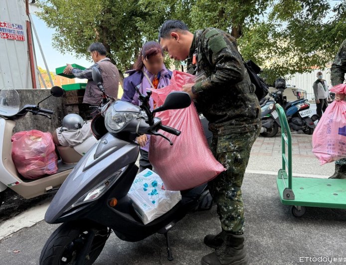 南投家扶馬年前夕回娘家募贈愛心物資　國軍出動助守護兒少成長