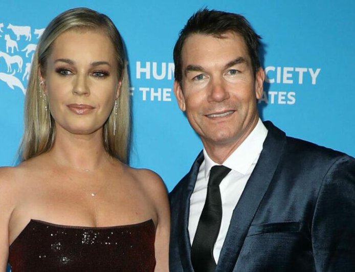 Jerry O'Connell Reveals How Wife's Threat To Stop Sleeping With Him Pushed Him To Quit Smoking