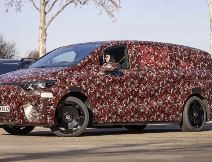 奔驰预告全新豪华纯电 MPV VLE：能自动泊车、后轮转向