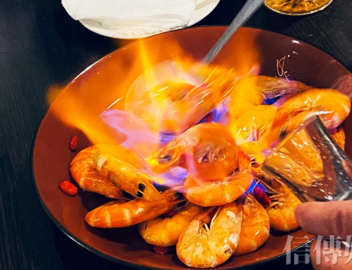 初三大魚大肉＋熬夜追劇...小心「火燒心」上身！醫揭胃食道逆流6大危險警訊