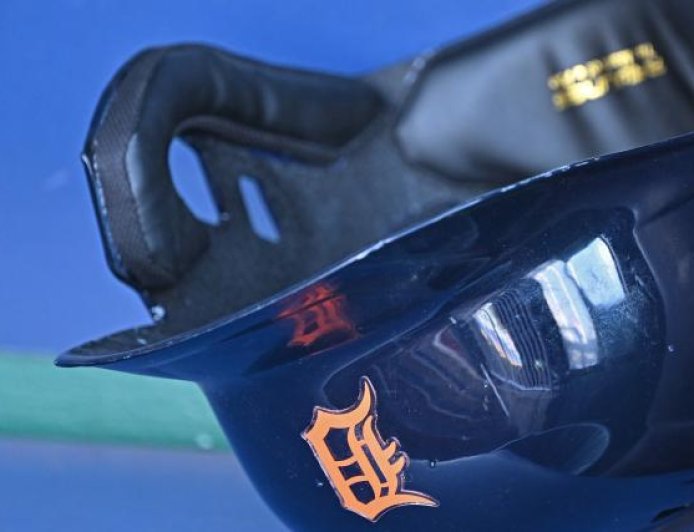 Tigers prospect Max Clark responds to controversy about his Spring Training chains