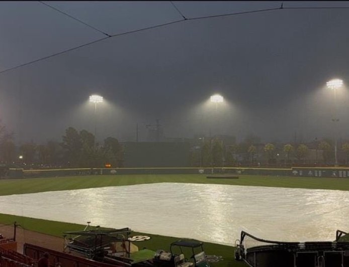 South Carolina baseball vs Clemson in weather delay before first pitch