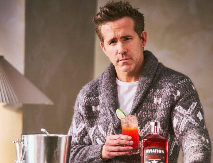 Ryan Reynolds’ Robot Bartender Fiasco Ends With A Major Gin Reveal