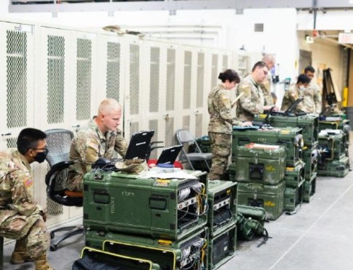 美国政府机构对使用马斯克的Grok聊天机器人发出警示