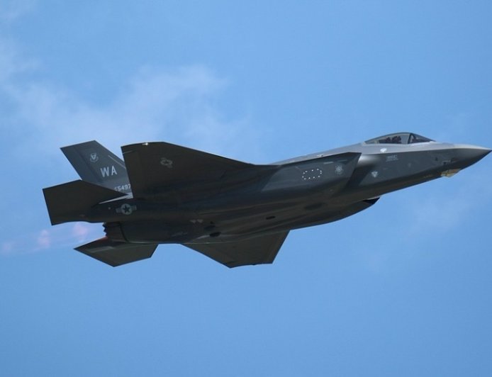 美国完成测试，F-35可借助AI定位“对手目标”