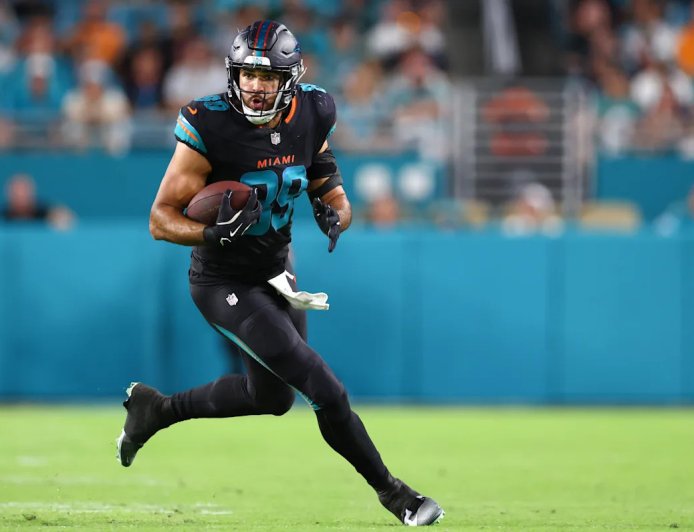 Patriots reportedly add tight end Julian Hill, safety Mike Brown as new league year opens