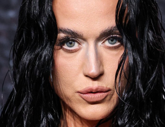 Katy Perry’s ‘Tone-Deaf’ Response To Fan’s Financial Struggles Triggers Social Media Backlash