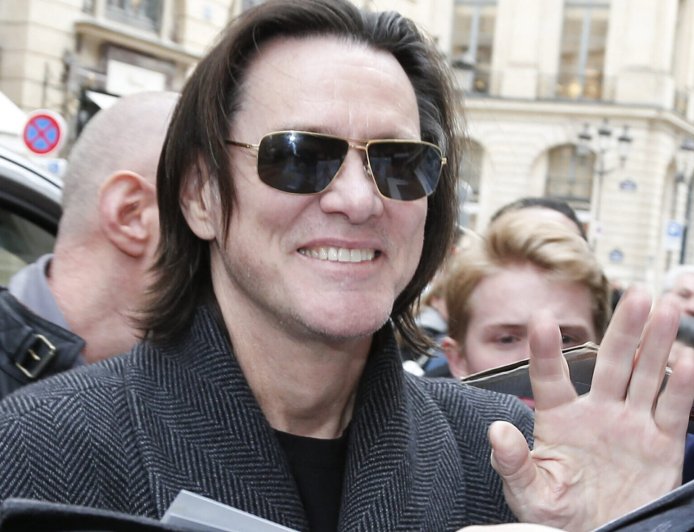 Celebrity Doctor Defends Jim Carrey After Brutal Online Reactions To His New Look