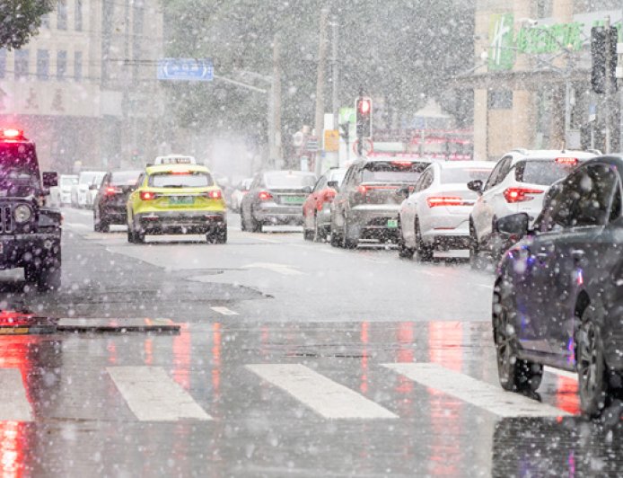 全国人大代表王润梅：加大市政设施养护投入，放宽专业人才招聘标准