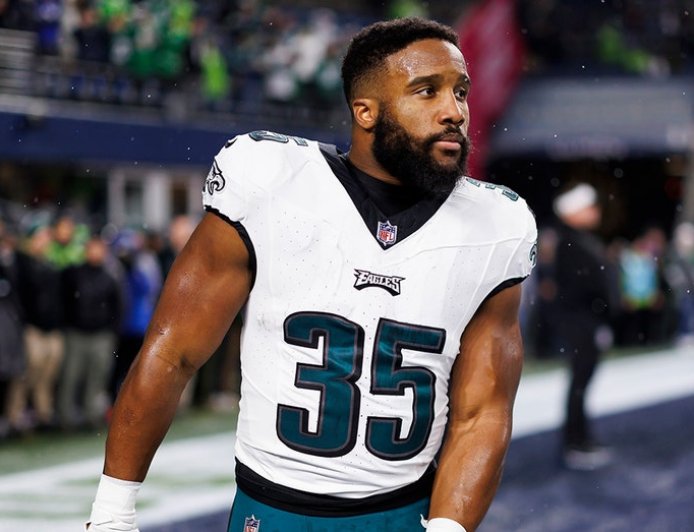 Former NFL running back Boston Scott calls it quits at 30, reveals feelings of 'anger, bitterness'