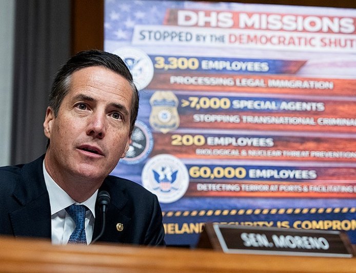 ‘How do you sleep at night?' Moreno slams ‘disgraceful’ shutdown leaving 260,000 workers without pay