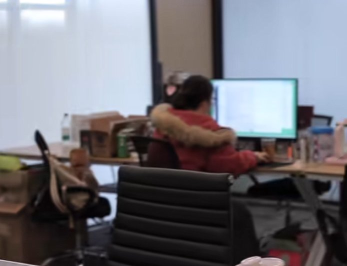 杭州假装上班公司火遍全网：有“员工”月入七八万