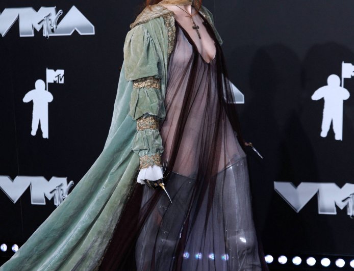 Chappell Roan’s Latest Scandal Sparks Industry Reaction