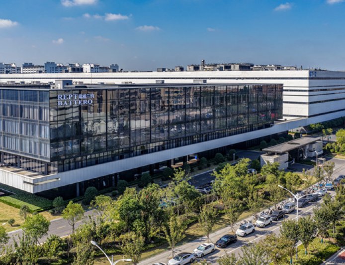 青山系锂电池公司成立九年来首次盈利