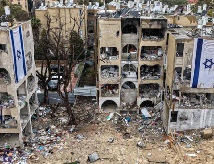 发射1400发后还有1300发导弹？美以狂轰一月仅打掉伊朗三成库存