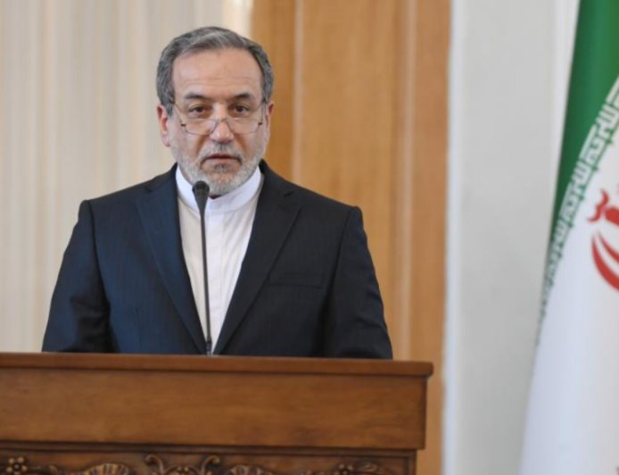 伊朗外长：将继续针对“侵略者”开展“防御行动”