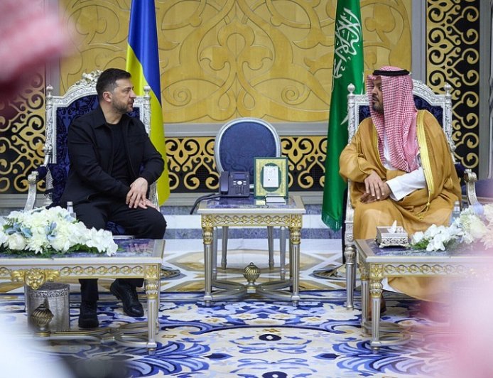 泽连斯基访中东多国寻支持：筹集资金用于武器生产